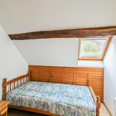 Au Cabanous בית נופש Boutx